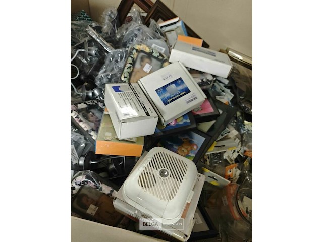 Pallet diverse goederen - afbeelding 19 van  34