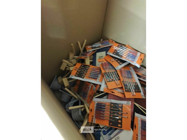 Pallet diverse goederen - afbeelding 30 van  34