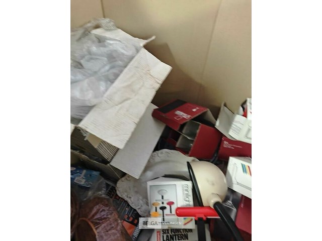 Pallet diverse goederen - afbeelding 2 van  19