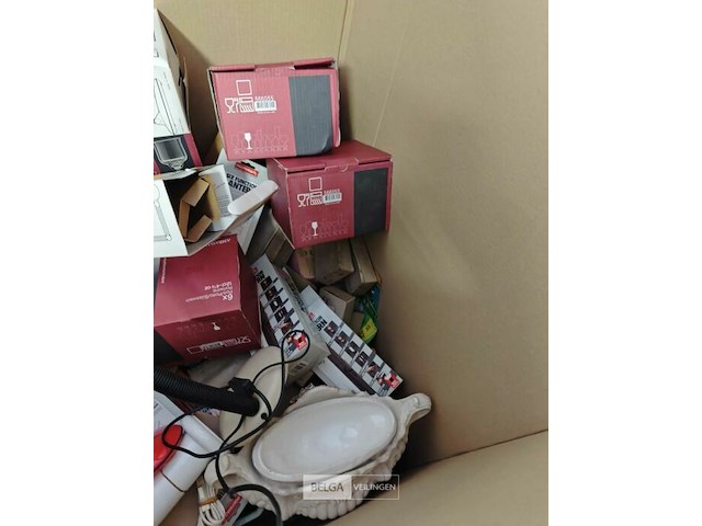 Pallet diverse goederen - afbeelding 5 van  19