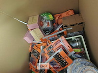 Pallet diverse goederen - afbeelding 16 van  19