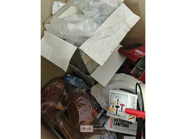 Pallet diverse goederen - afbeelding 18 van  19