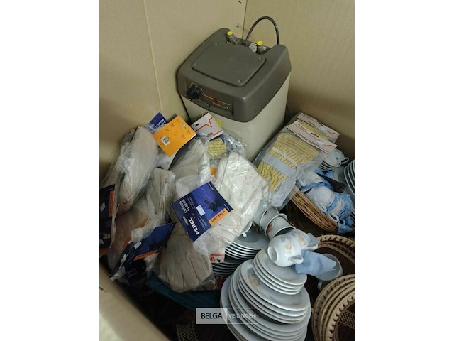 Pallet diverse goederen - afbeelding 3 van  23