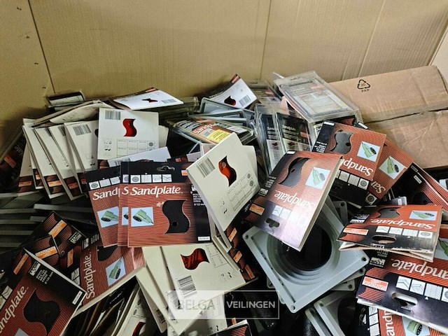 Pallet diverse goederen - afbeelding 15 van  23