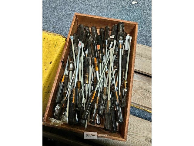 Pallet diverse goederen - afbeelding 7 van  8