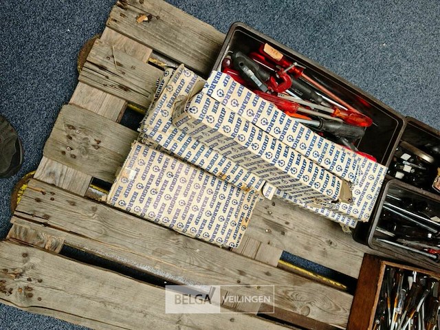 Pallet diverse goederen - afbeelding 8 van  8