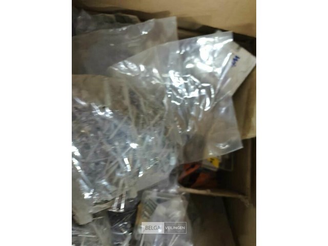 Pallet diverse goederen - afbeelding 5 van  11