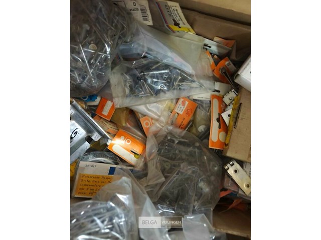 Pallet diverse goederen - afbeelding 6 van  11