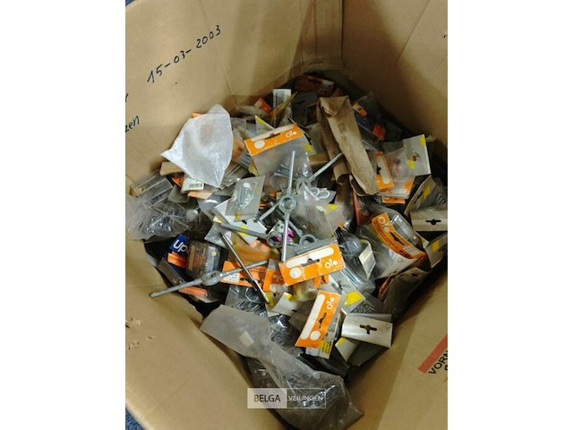 Pallet diverse goederen - afbeelding 8 van  11