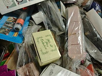 Pallet diverse goederen - afbeelding 3 van  17