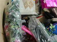 Pallet diverse goederen - afbeelding 10 van  17