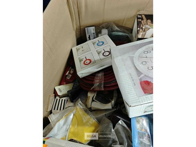 Pallet diverse goederen - afbeelding 13 van  17