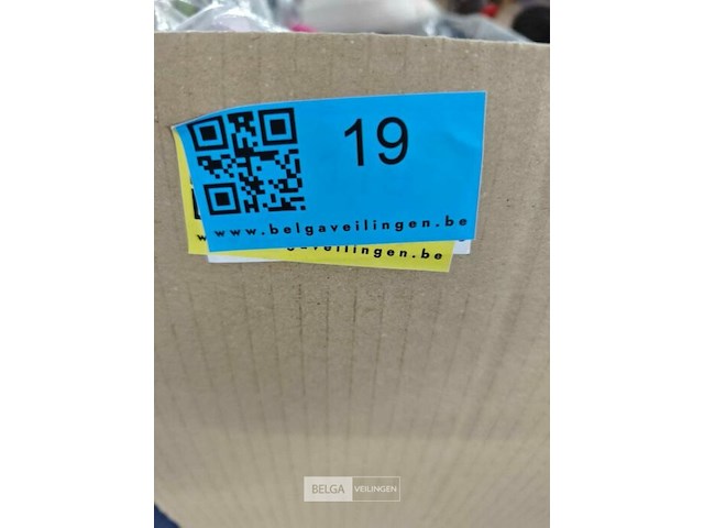 Pallet diverse goederen - afbeelding 16 van  17