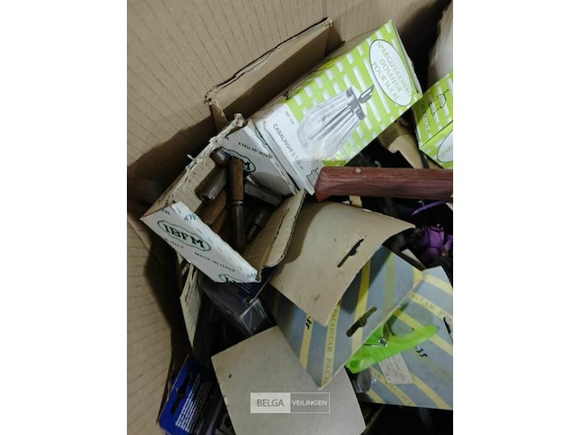 Pallet diverse goederen - afbeelding 2 van  15