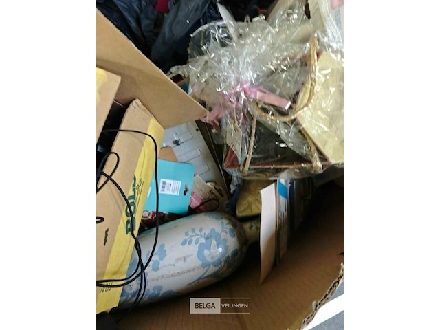 Pallet diverse goederen - afbeelding 9 van  15