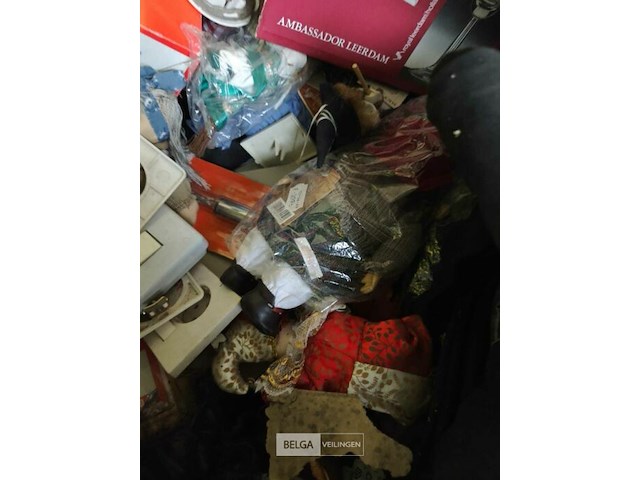 Pallet diverse goederen - afbeelding 11 van  15