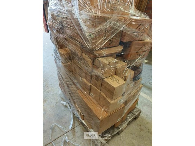 Pallet diverse goederen - afbeelding 5 van  13