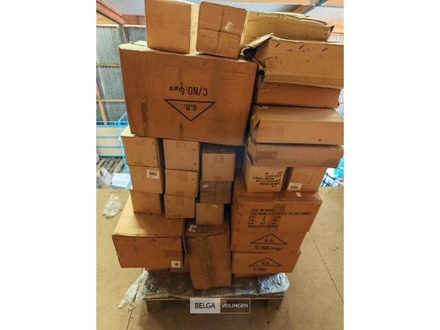 Pallet diverse goederen - afbeelding 9 van  13