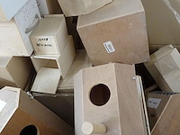 Pallet diverse houten vogelhuisjes - afbeelding 3 van  6
