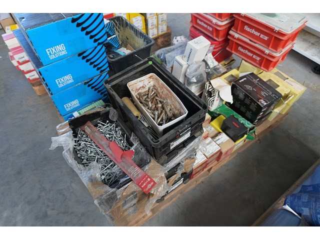 Pallet diverse ijzerwaren - afbeelding 1 van  6