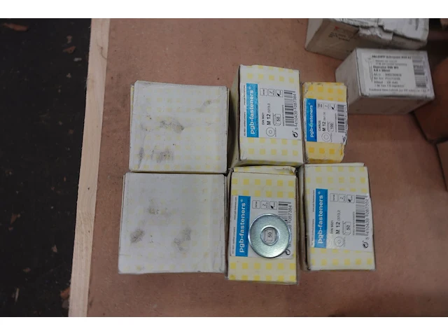 Pallet diverse ijzerwaren - afbeelding 2 van  11