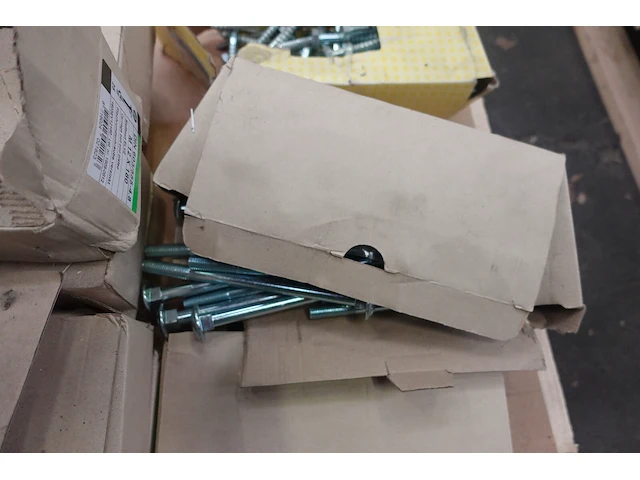 Pallet diverse ijzerwaren - afbeelding 10 van  11