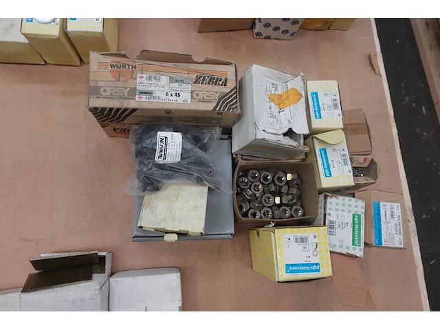 Pallet diverse ijzerwaren - afbeelding 11 van  11
