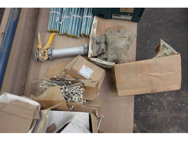 Pallet diverse ijzerwaren - afbeelding 5 van  8