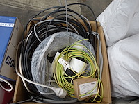 Pallet diverse kabels + toebehoren - afbeelding 4 van  7