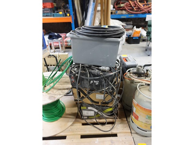 Pallet diverse kabels - afbeelding 4 van  6