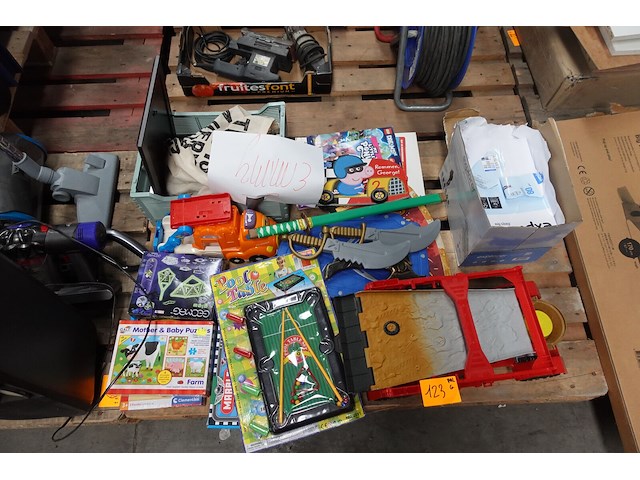 Pallet diverse kinderspeelgoed - afbeelding 1 van  10