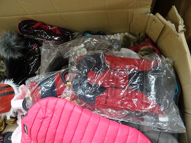 Pallet diverse kledij voor honden - afbeelding 9 van  11