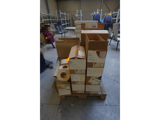 Pallet diverse labels - afbeelding 2 van  5