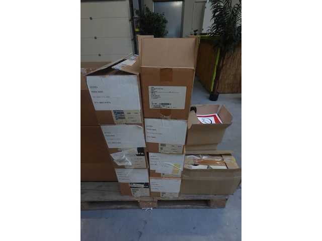 Pallet diverse labels - afbeelding 4 van  5
