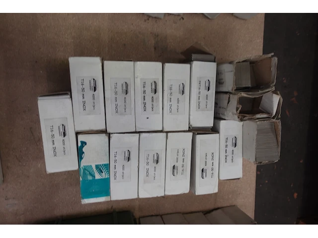 Pallet diverse nagels inox hewi - afbeelding 15 van  20