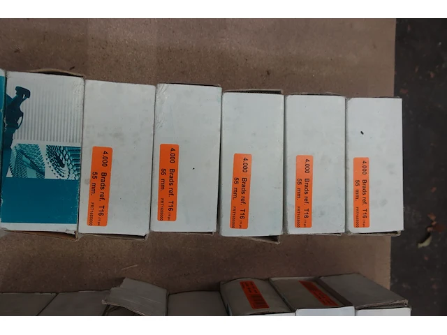 Pallet diverse nagels - afbeelding 3 van  14