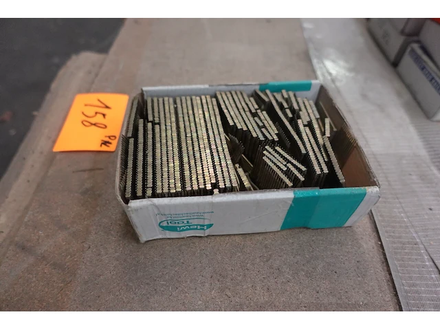 Pallet diverse nagels - afbeelding 7 van  14