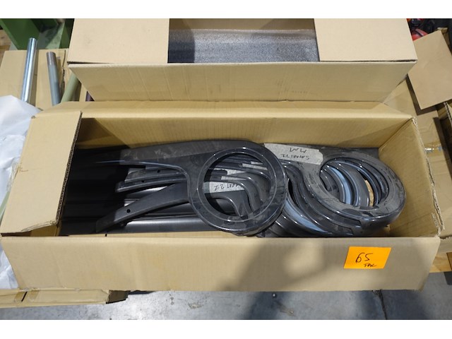 Pallet diverse onderdelen fietsherstelling - afbeelding 2 van  5