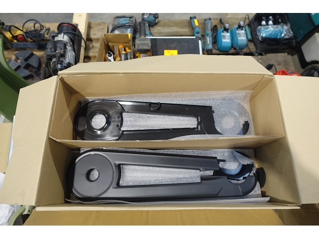 Pallet diverse onderdelen fietsherstelling - afbeelding 3 van  5