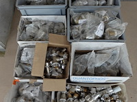 Pallet diverse perskoppelingen - afbeelding 1 van  4