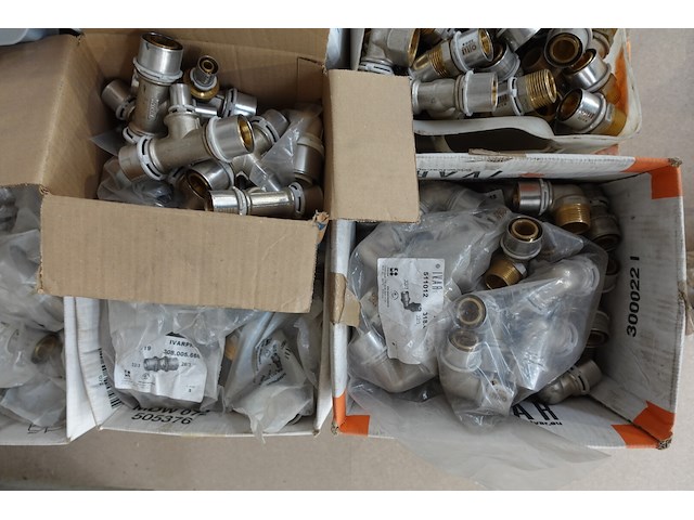 Pallet diverse perskoppelingen - afbeelding 3 van  4