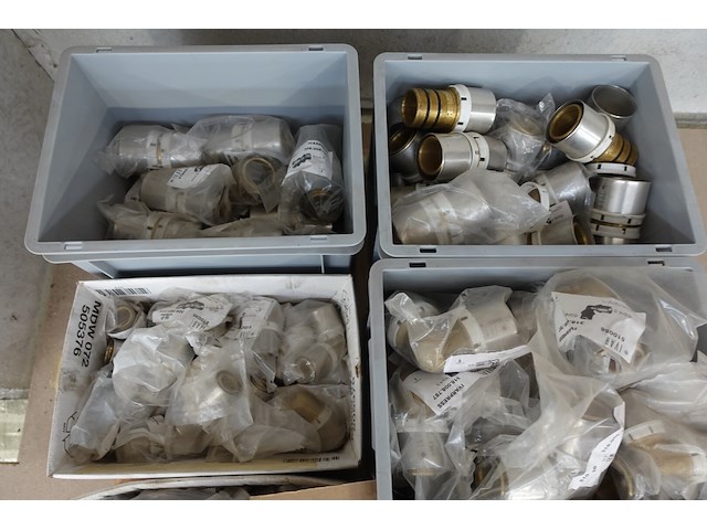 Pallet diverse perskoppelingen - afbeelding 4 van  4