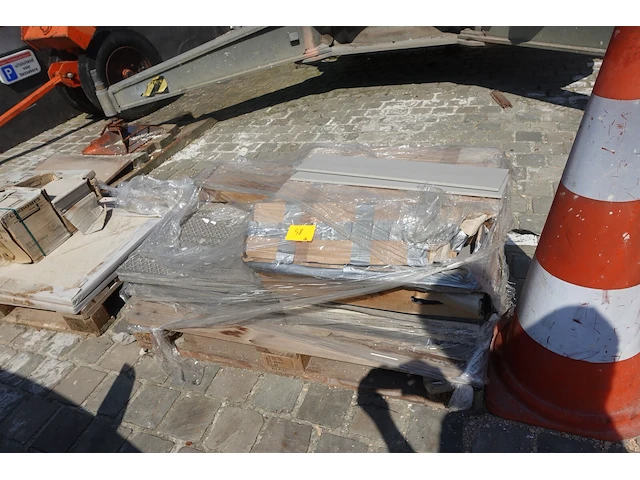 Pallet diverse platen - afbeelding 1 van  7