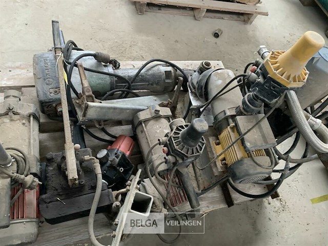 Pallet diverse pompen - afbeelding 3 van  3