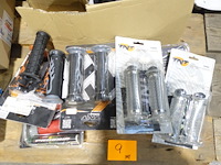 Pallet diverse reserveonderdelen brommer/motoren - afbeelding 4 van  5