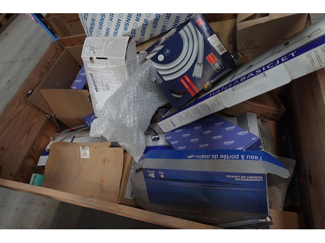 Pallet diverse sanitaire kranen - afbeelding 4 van  4
