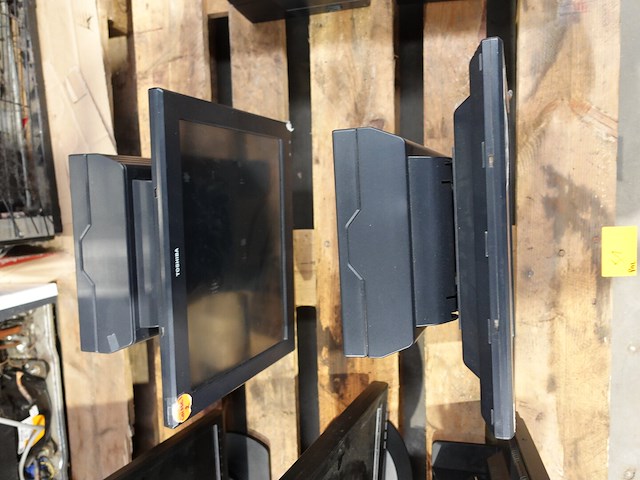 Pallet diverse schermen - afbeelding 3 van  6