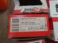 Pallet diverse schroeven inox & gekleurd - afbeelding 8 van  19