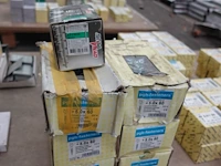 Pallet diverse schroeven & nagels - afbeelding 6 van  19