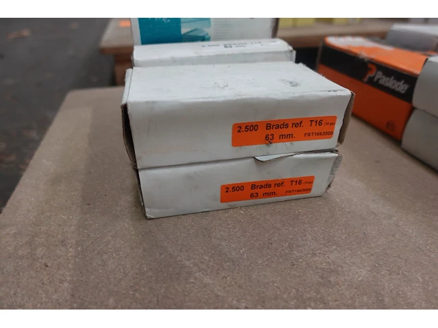 Pallet diverse schroeven & nagels - afbeelding 13 van  19